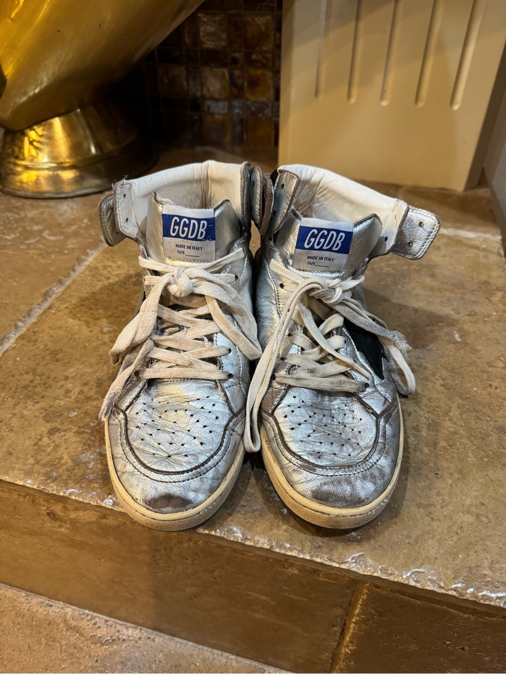Golden Goose Silver sky star sneakers. Size 38/8